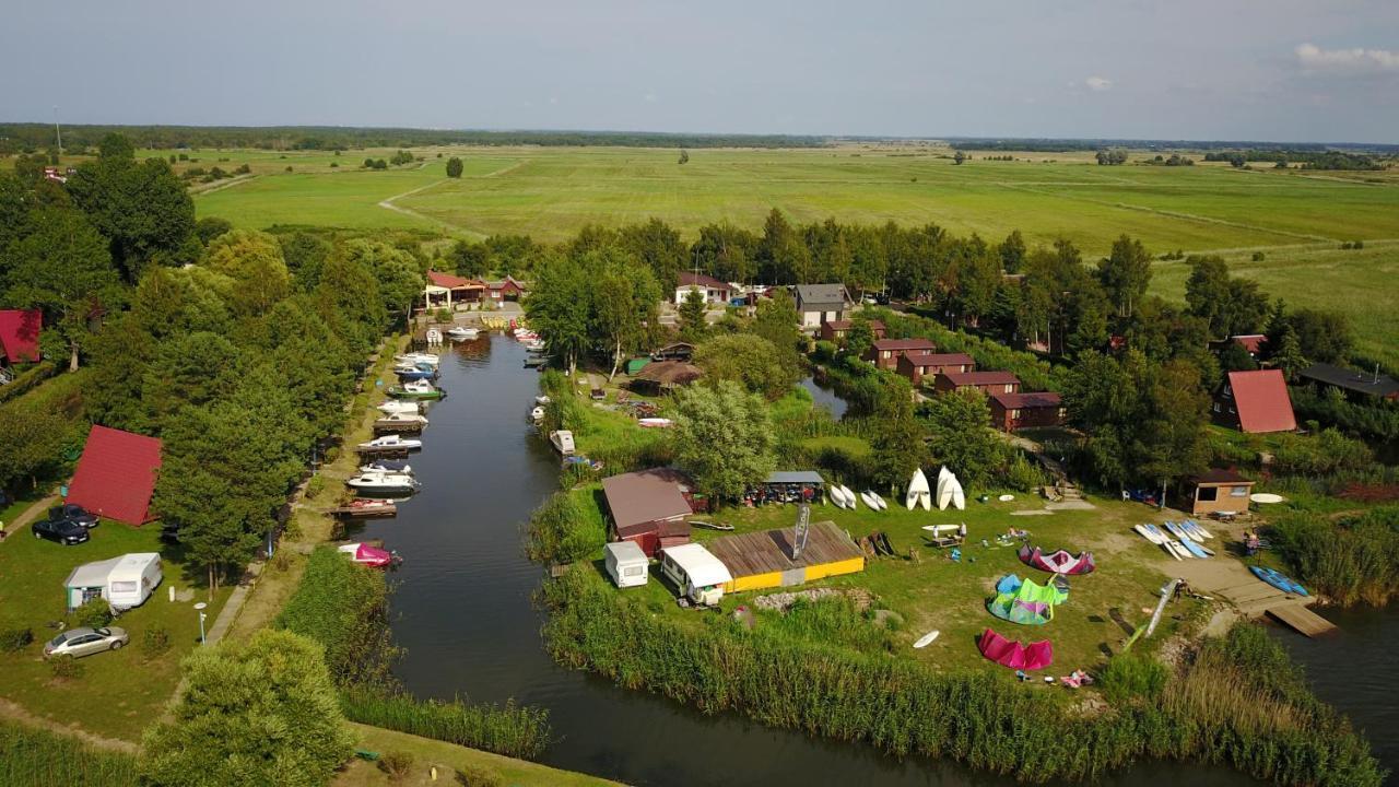 Hotel Stanica Wodna à Dźwirzyno Extérieur photo